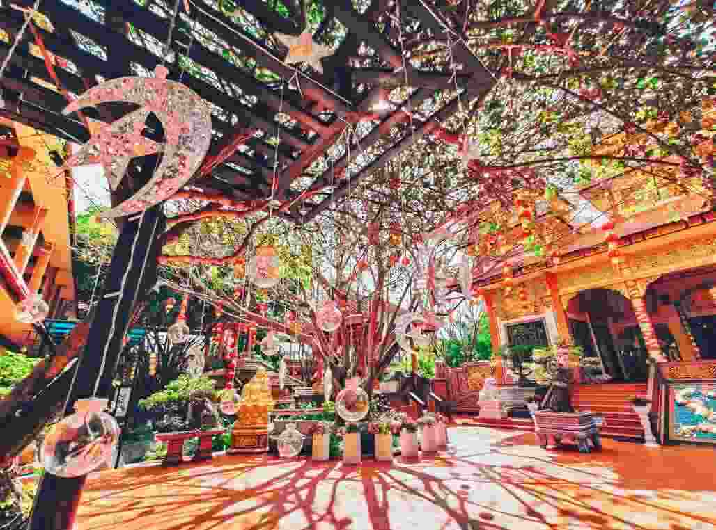 Hình ảnh Cây đèn lồng tại Chùa Nam Sơn-Đà Nẵng