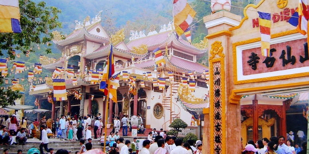 Chiêm ngưỡng lối kiến trúc độc đáo của chùa Bà Tây Ninh