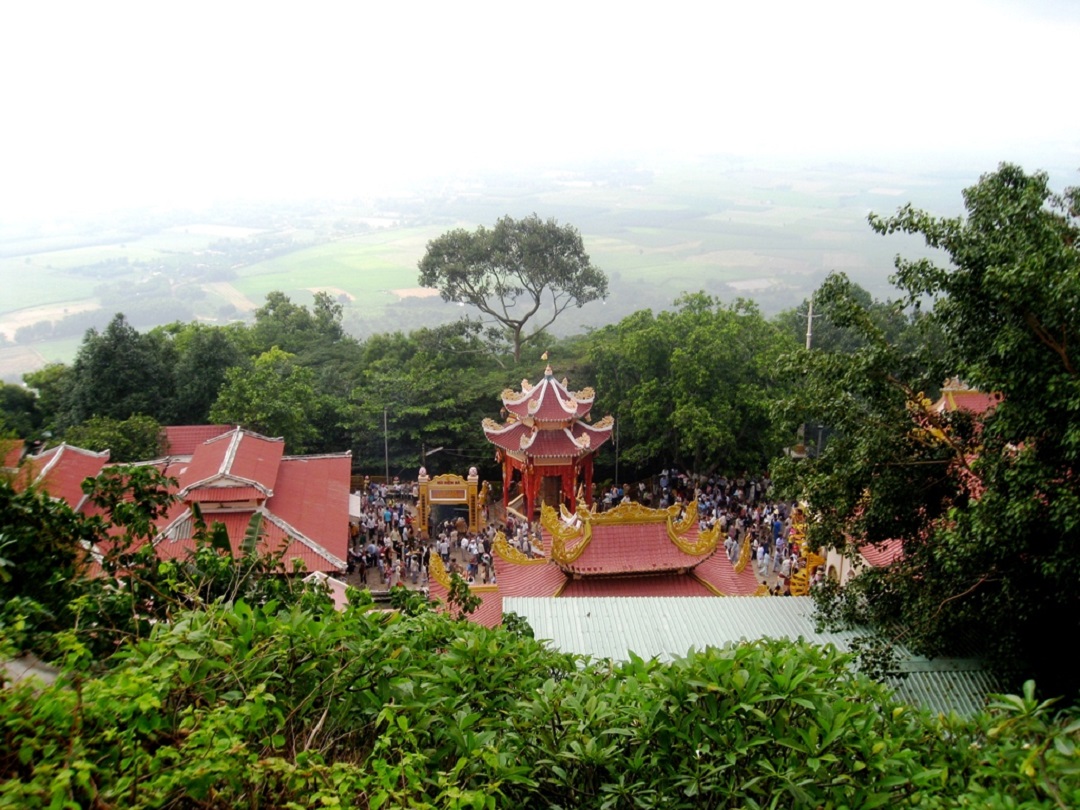 Kinh nghiệm cần biết khi du lịch tại chùa Bà Tây Ninh 